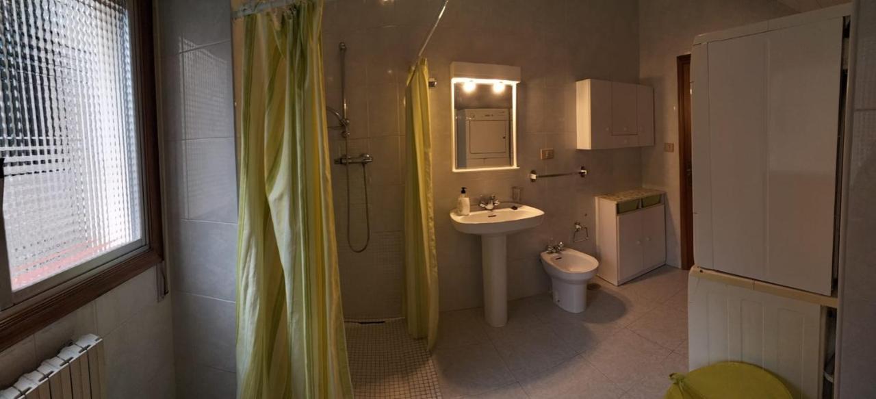 Vivienda Familiar En La Ria De Vigo Villa Puentesampayo Ngoại thất bức ảnh